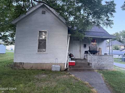 1222 Jersey Street, Carthage, MO 64836