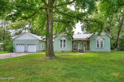 302 E Market Street, Diamond, MO 64840