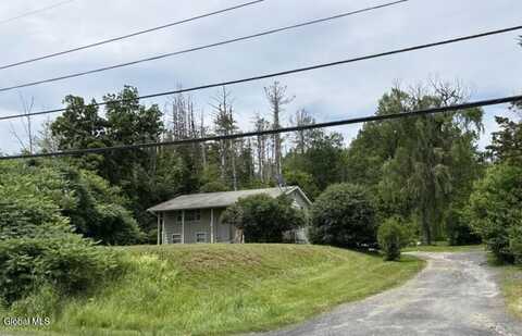 9667 Rt 9, Athens, NY 12015
