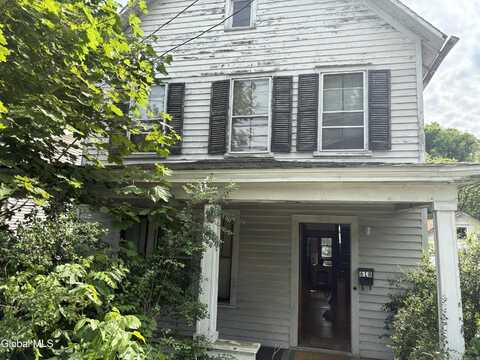 618 Kenwood Avenue, Bethlehem, NY 12054