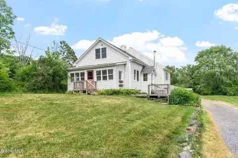 34 Old New Salem Road, New Scotland, NY 12186