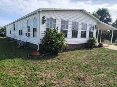 162 Steamboat Dr, Micco, FL 32976