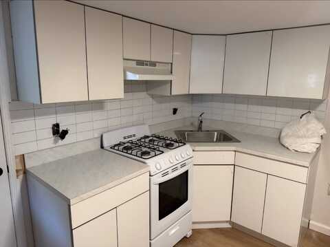 41 Grant St, Yonkers, NY 10704