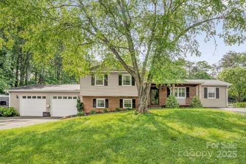 213 Turkey Hill Drive, King, NC 27021