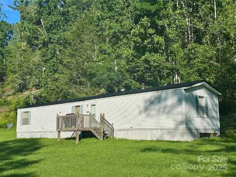 492 Chestnut Mountain Road, Spruce Pine, NC 28777
