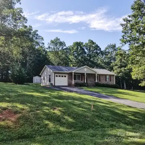 3711 Dorothys Lane, Newton, NC 28658