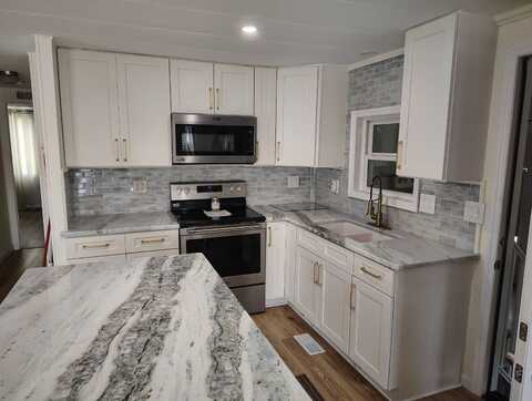 97 Captiva St., Nokomis, FL 34275