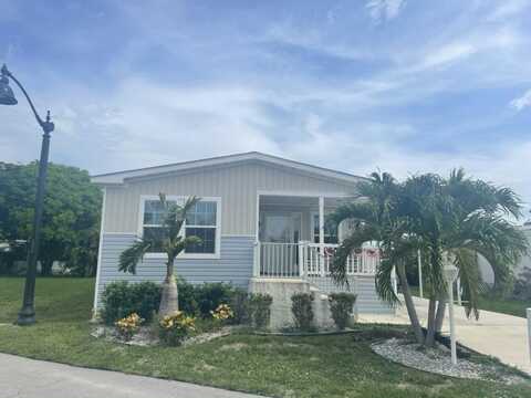 4268 73rd Road N, Riviera Beach, FL 33404