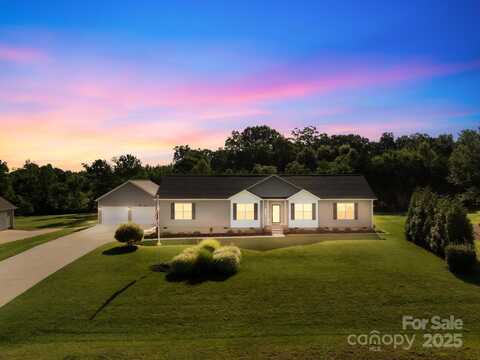 240 Red Cedar Road, Mooresville, NC 28115