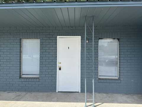 1911 Citrus Blvd #1, Leesburg, FL 34748