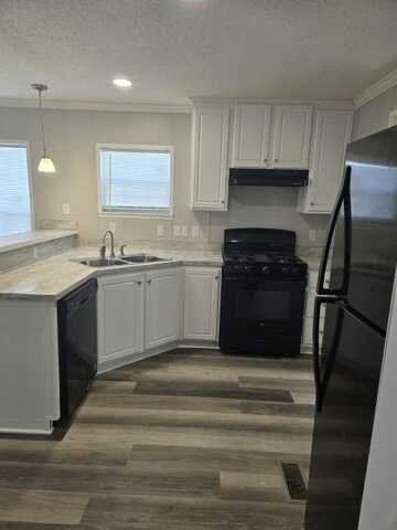 316 Bankers Drive, Vadnais Heights, MN 55127