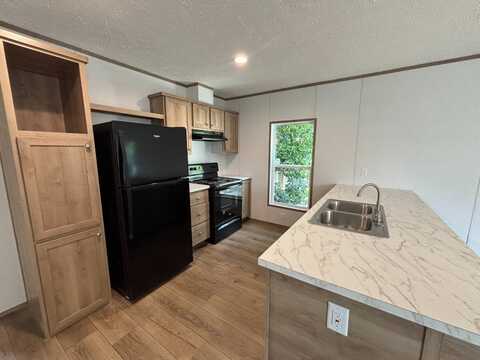 3150 Plateau Dr, Columbus, GA 31903