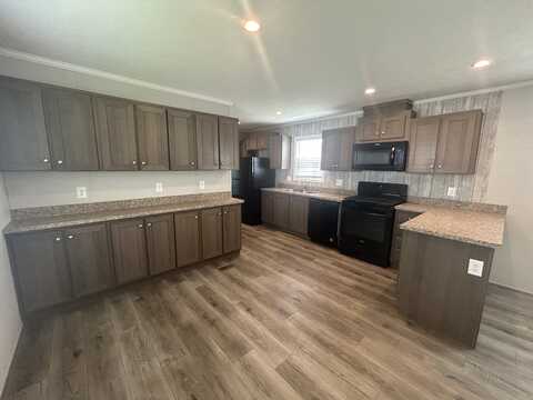 293 Wyoming, Belleville, MI 48111