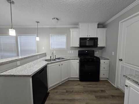 118 Beech, Highland, MI 48357