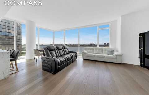 30 Riverside Boulevard, New York, NY 10069