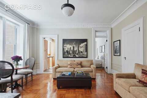 200 West 54th Street, New York, NY 10019