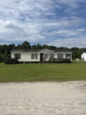 117 Macintosh Road, Reevesville, SC 29471