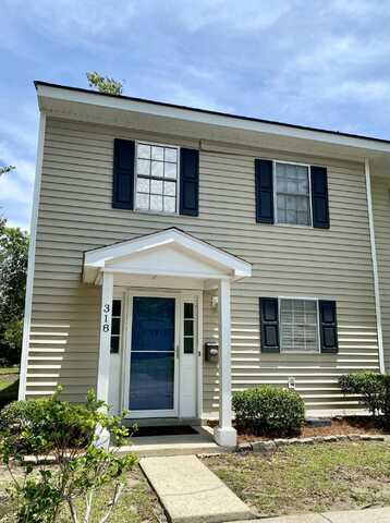 318 Lakeside Drive, Mount Pleasant, SC 29464