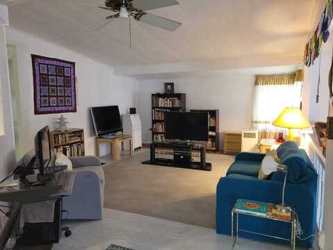3223 N Lockwood Ridge Rd, Sarasota, FL 34234