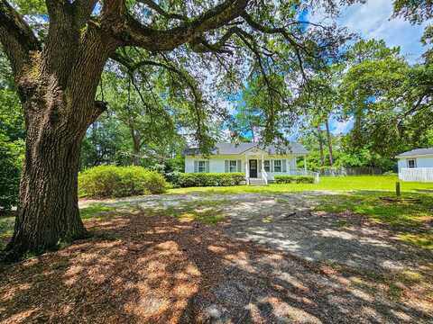208 State Street, Walterboro, SC 29488
