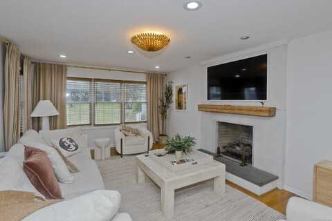 120 Scenic View Drive, Middletown, CT 06457