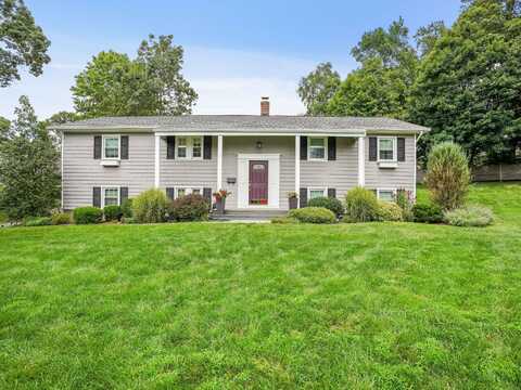 24 Silwen Lane, Norwalk, CT 06851