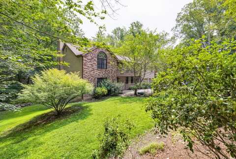 27 Blackberry Drive East, Stamford, CT 06903