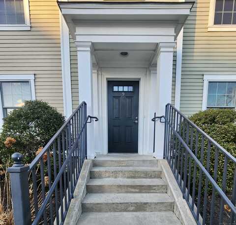 46 Stoneridge Circle, Stamford, CT 06902