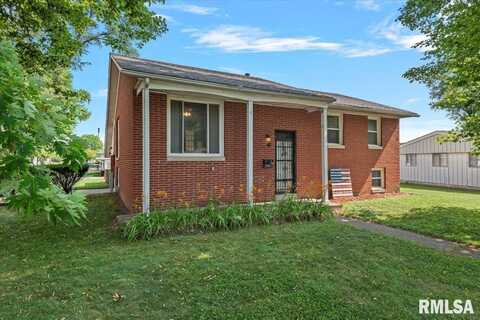 2401 DEVONSHIRE Road, Springfield, IL 62703