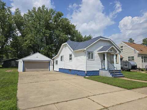 920 W 5TH STREET, Nekoosa, WI 54457