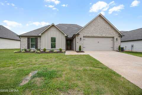 447 Fairway Boulevard, Jackson, TN 38305
