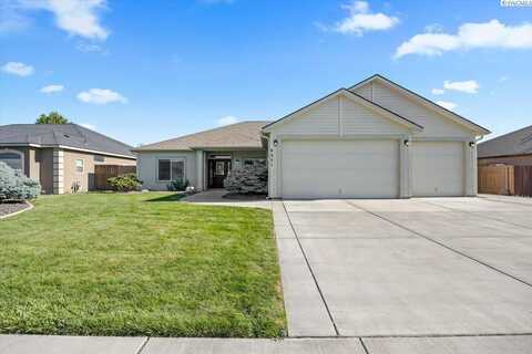 8901 W Clearwater Pl, Kennewick, WA 99336