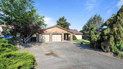 4506 S Rainier Ct, Kennewick, WA 99337