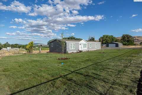 54303 N Thomas Rd, Benton City, WA 99320