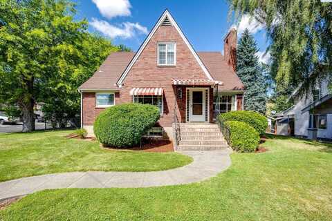 912 S Lake, Colfax, WA 99111