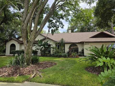 6609 BAYBROOKS CIRCLE, TEMPLE TERRACE, FL 33617