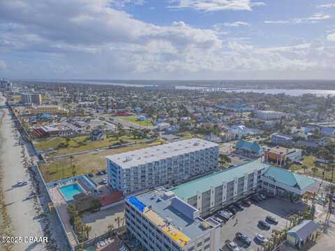 313 S Atlantic Avenue, Daytona Beach, FL 32118