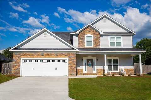 93 Pebble Court, Smiths Station, AL 36877
