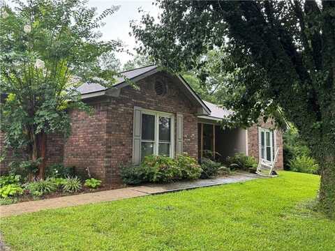 150 Laurel Wood Drive, Smiths Station, AL 36877