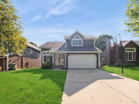 1245 65th Street, West Des Moines, IA 50266