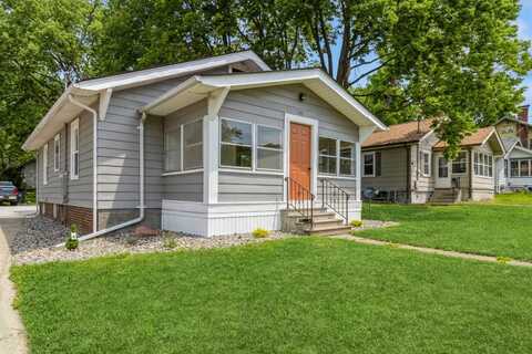 1141 Douglas Avenue, Des Moines, IA 50313
