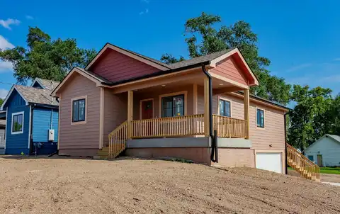 2501 Shaw Street, Des Moines, IA 50317
