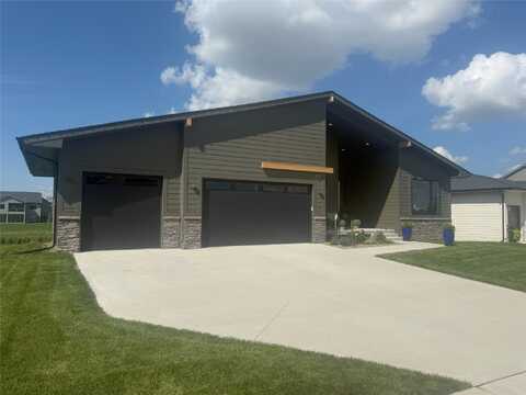 85 NW Alderleaf Drive, Waukee, IA 50263