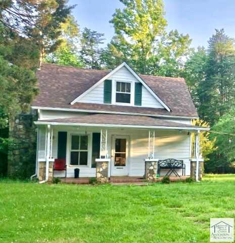 658 Powell Rd, Ridgeway, VA 24148