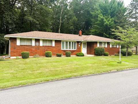 99 Fernwood Road, Bangor, PA 18013