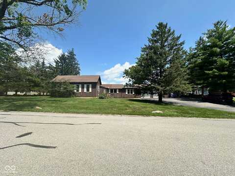 9012 W Evergreen Drive, Columbus, IN 47201