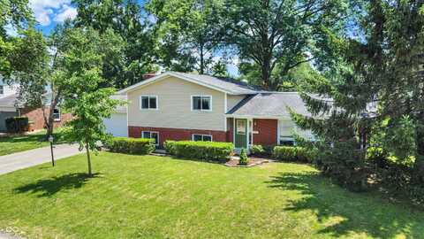 1441 Hunter Place, Columbus, IN 47203