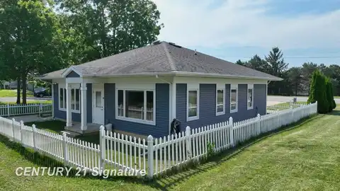 1441 E maple, Burton, MI 48529