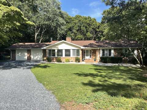 10 Salem Lane, Pinehurst, NC 28374