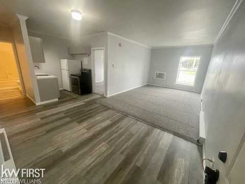 11009 N Saginaw, Mount Morris, MI 48458